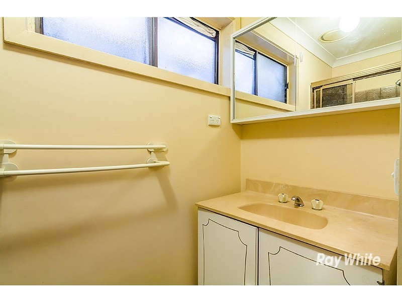 2 Ainsleigh Court, Cranbourne VIC 3977