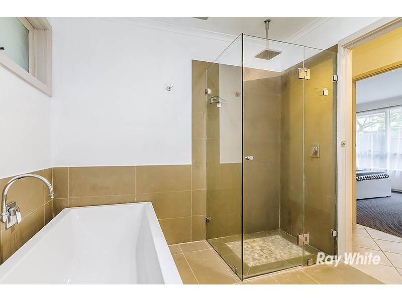 29 Jillian Street, Cranbourne VIC 3977