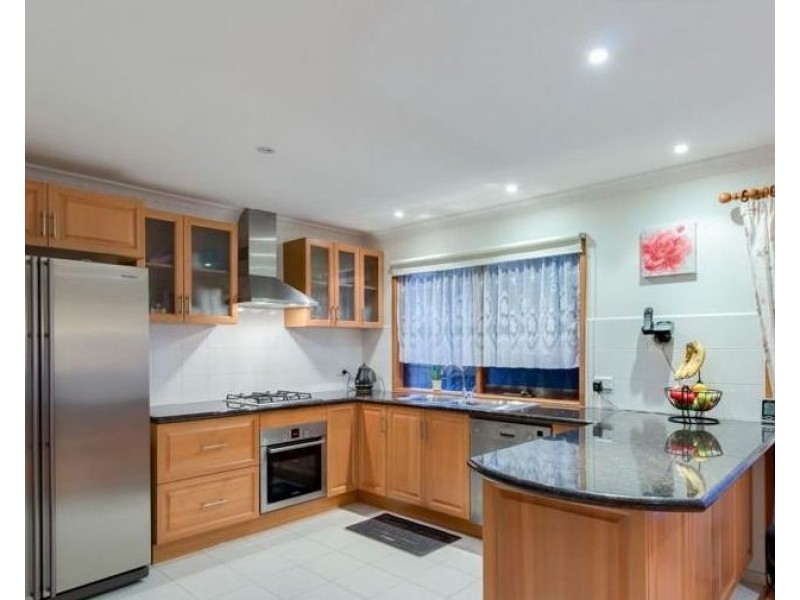 8 Cody Avenue, Hampton Park VIC 3976