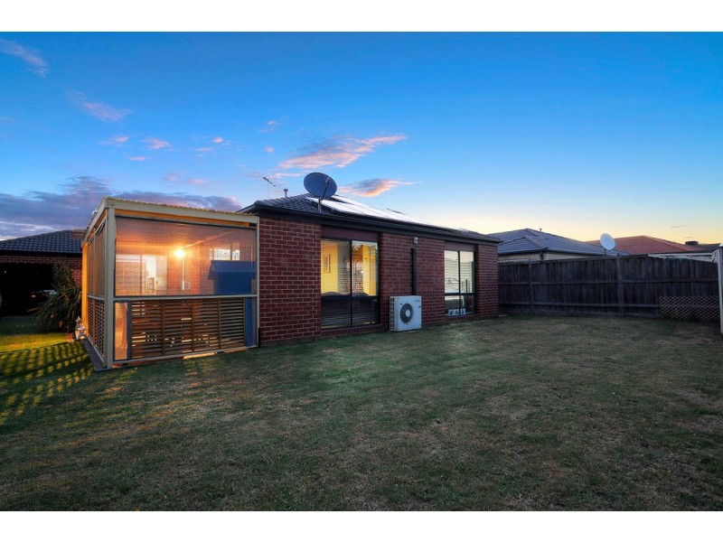 10 Red Oak Terrace, Lyndhurst VIC 3975