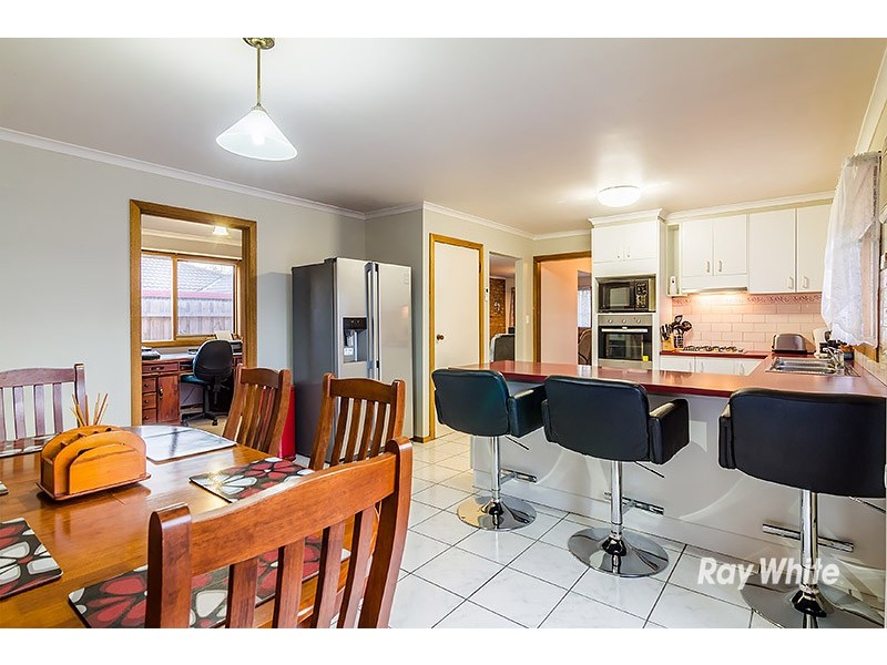 14 Elda Court, Cranbourne North VIC 3977