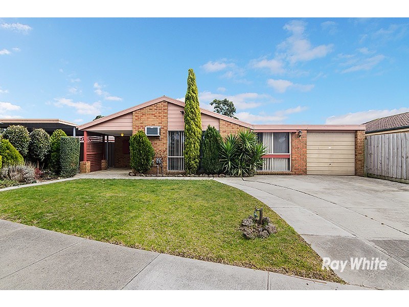 13 Jacinta Drive, Cranbourne West VIC 3977