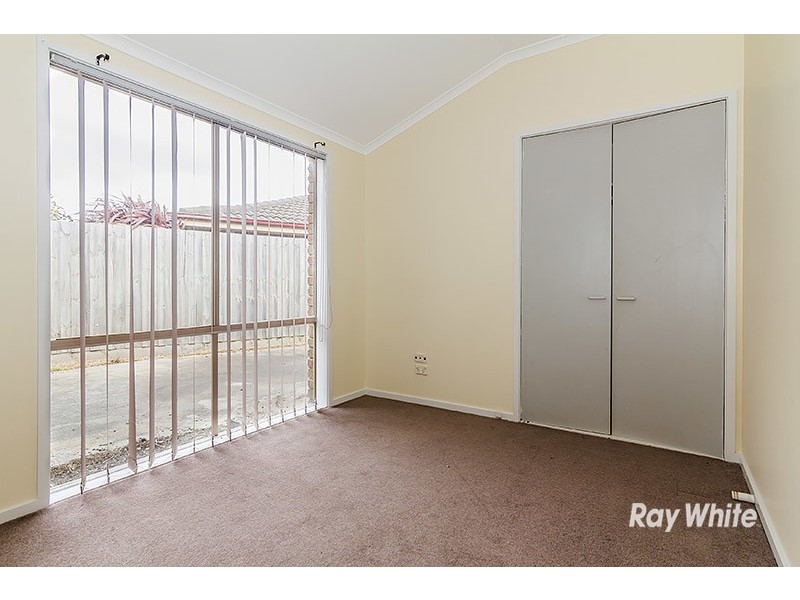 13 Jacinta Drive, Cranbourne West VIC 3977