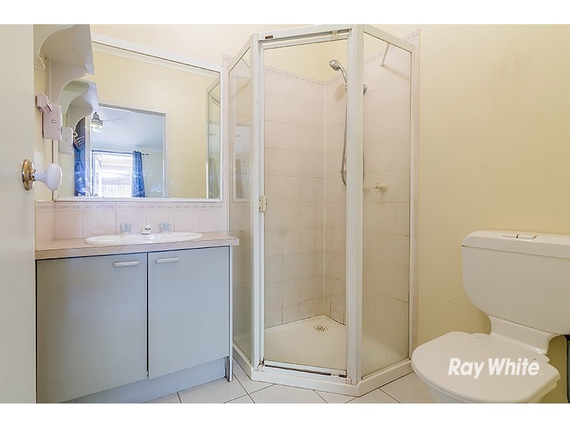 13 Jacinta Drive, Cranbourne West VIC 3977