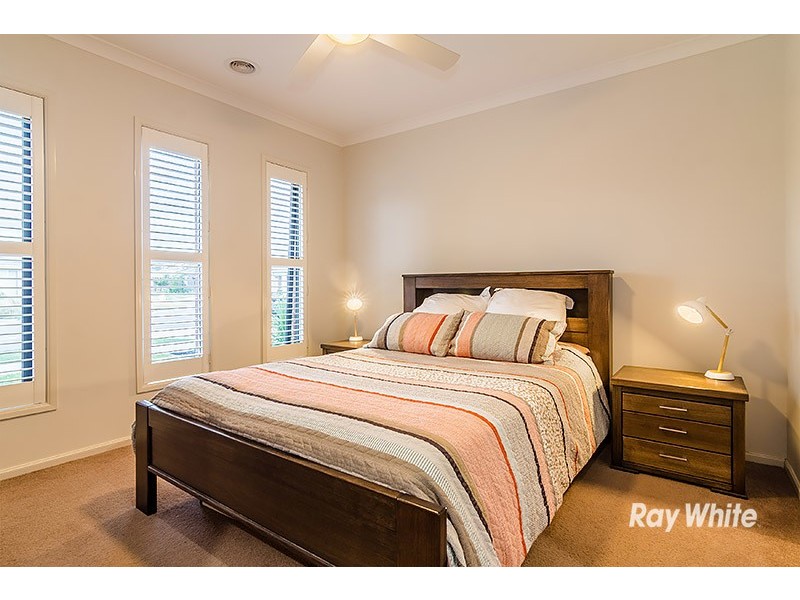 48 Bacchus Road, Cranbourne West VIC 3977