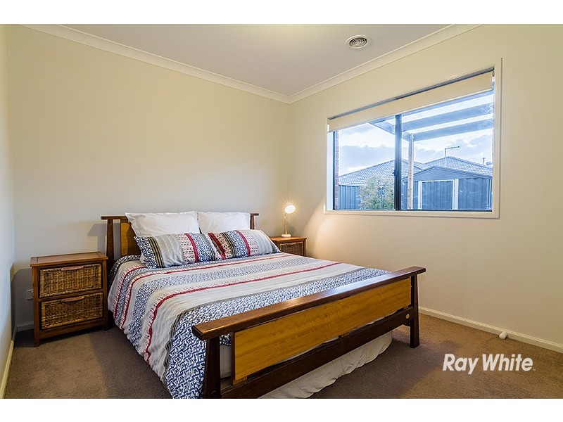 48 Bacchus Road, Cranbourne West VIC 3977