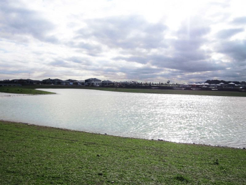 47 Wilkiea Crescent, Cranbourne North VIC 3977