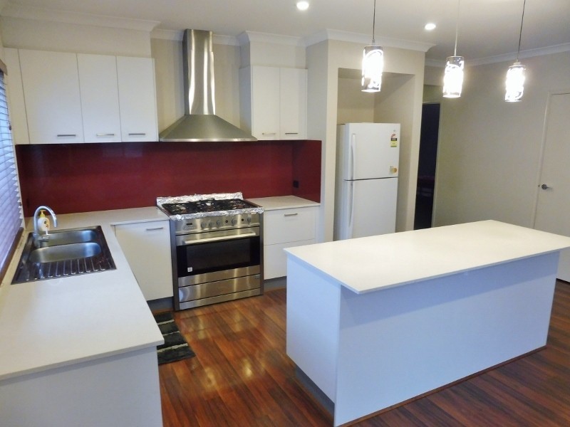 7 Arrow Road, Cranbourne East VIC 3977