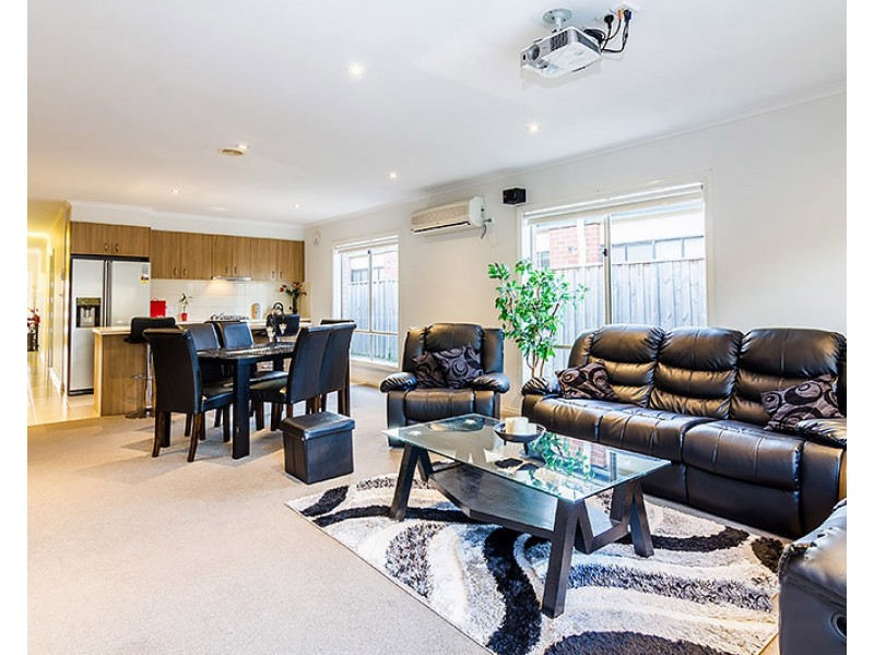 32 Silverwattle Drive, Lyndhurst VIC 3975