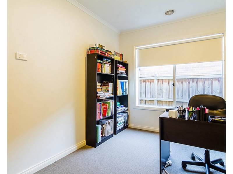 32 Silverwattle Drive, Lyndhurst VIC 3975