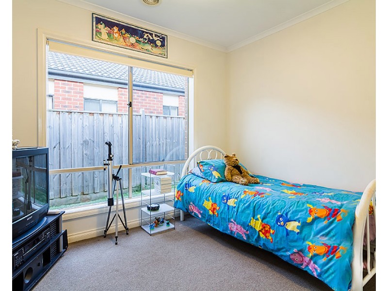 32 Silverwattle Drive, Lyndhurst VIC 3975