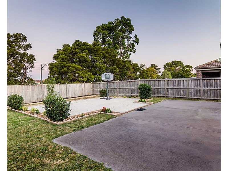32 Silverwattle Drive, Lyndhurst VIC 3975