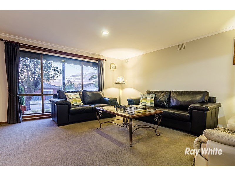 7 Rimfire Crescent, Cranbourne VIC 3977