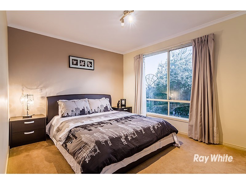 6 Waterbush Crescent, Lyndhurst VIC 3975