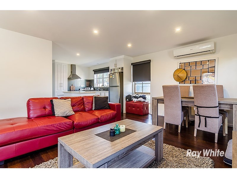 5 Insignia Crescent, Berwick VIC 3806