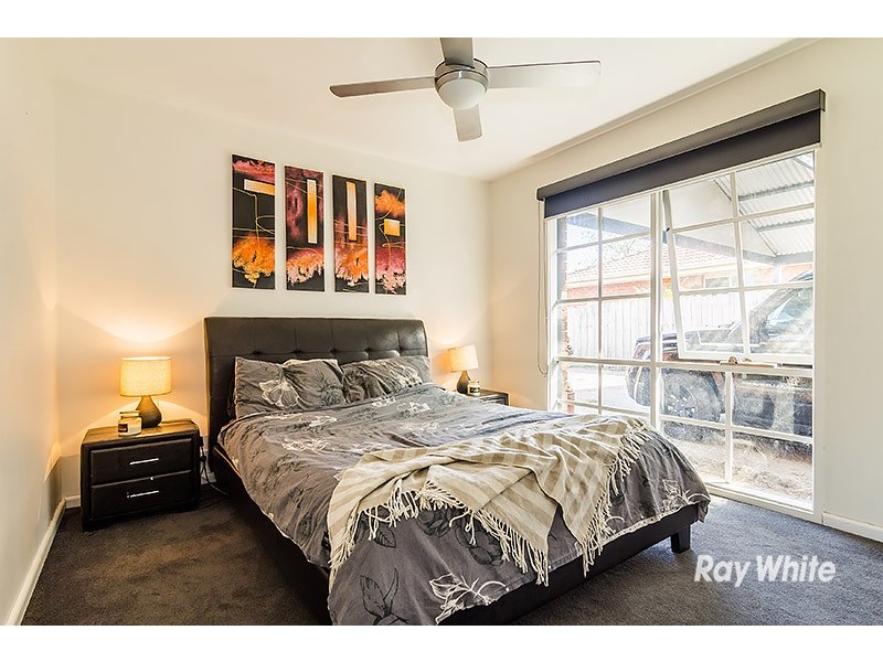 5 Insignia Crescent, Berwick VIC 3806