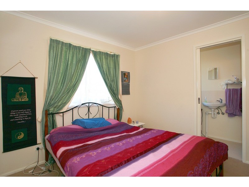 5 Insignia Crescent, Berwick VIC 3806