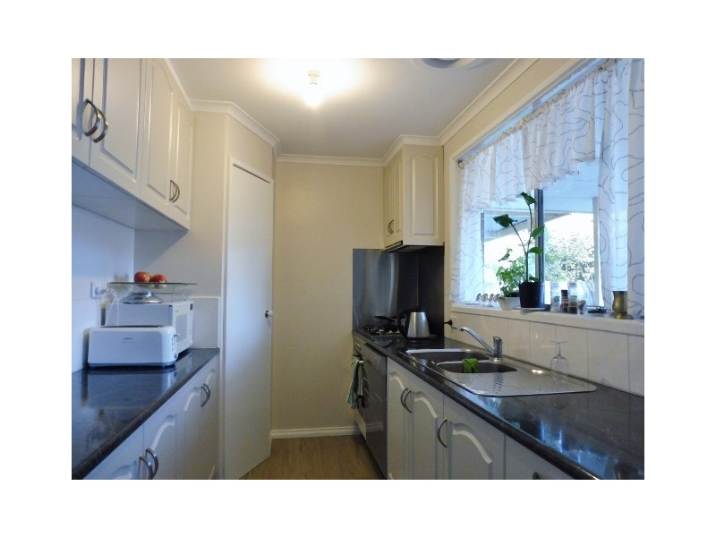 12 Anne Court, Cranbourne VIC 3977