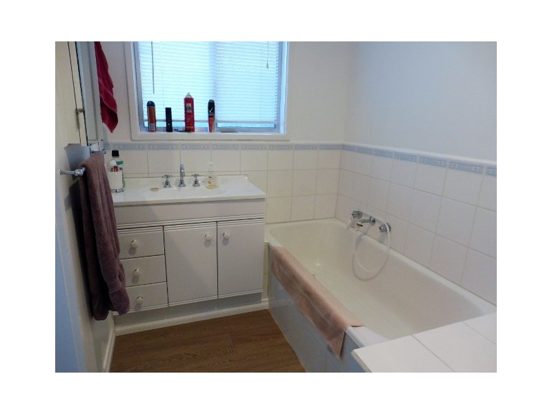 12 Anne Court, Cranbourne VIC 3977