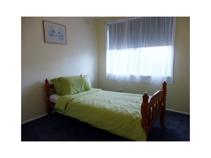 12 Anne Court, Cranbourne VIC 3977