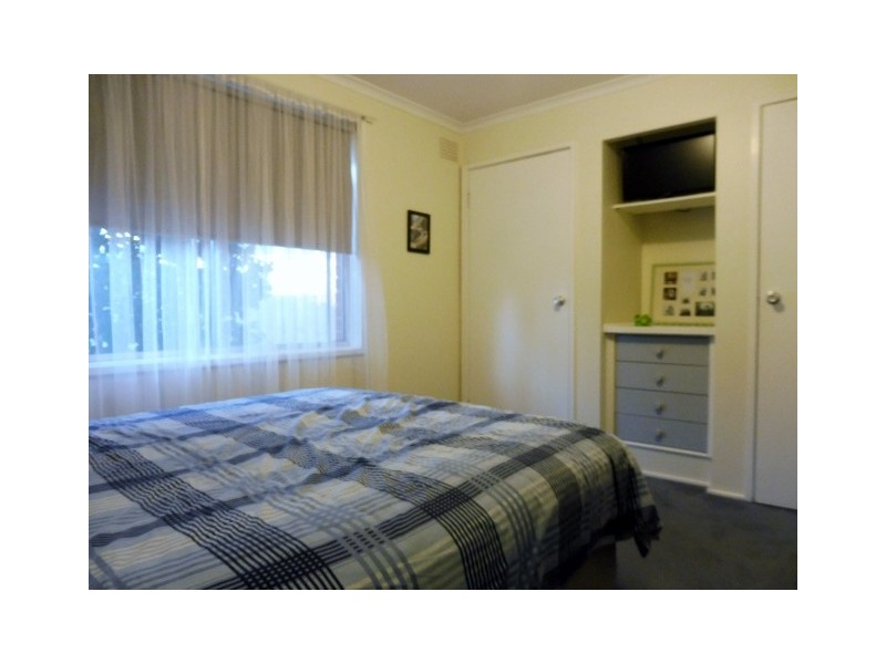 12 Anne Court, Cranbourne VIC 3977