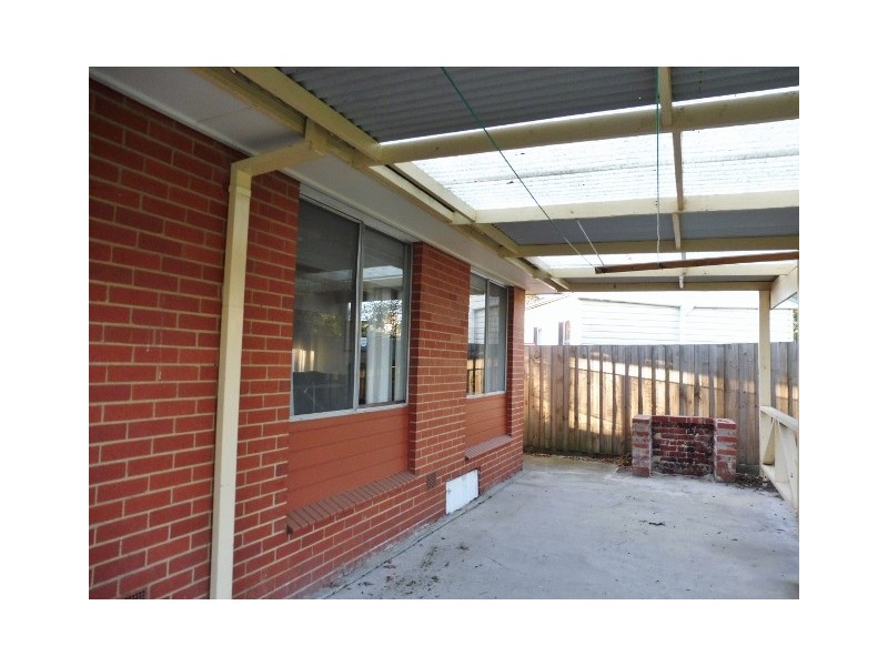 12 Anne Court, Cranbourne VIC 3977