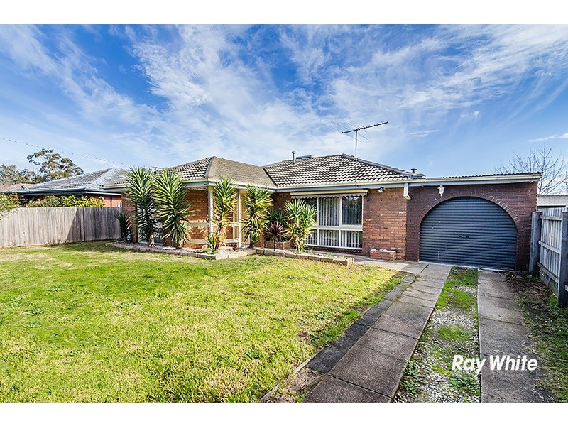 9 Bourke Road, Cranbourne VIC 3977