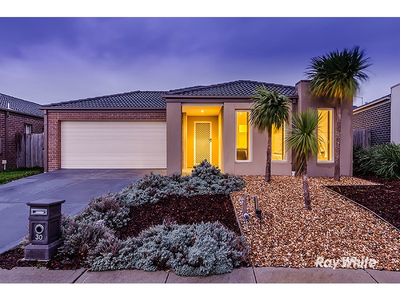 30 Merriwee Chase, Sandhurst VIC 3977