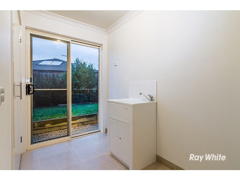 30 Merriwee Chase, Sandhurst VIC 3977