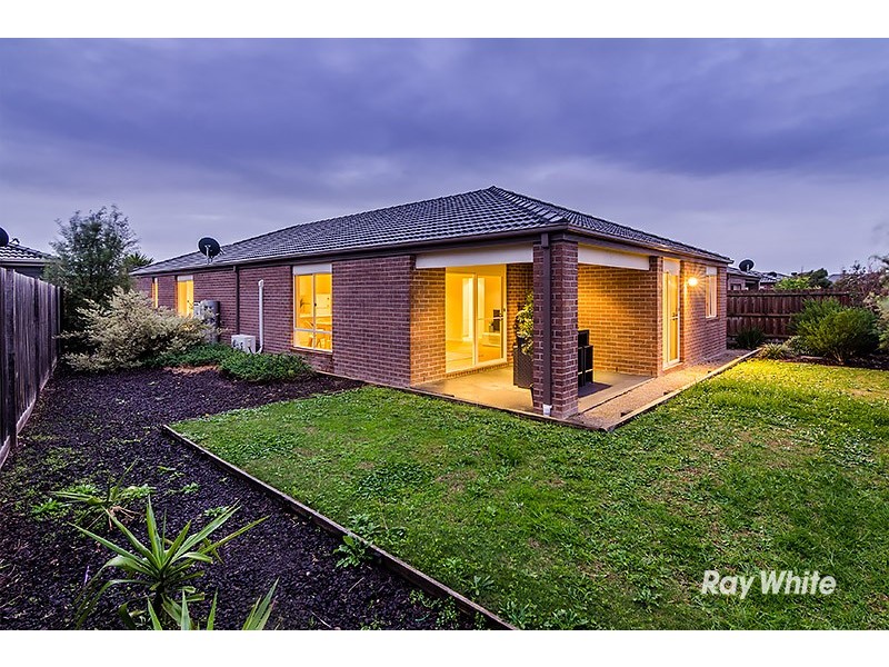 30 Merriwee Chase, Sandhurst VIC 3977