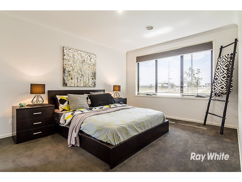 103 Alarah Boulevard, Cranbourne West VIC 3977