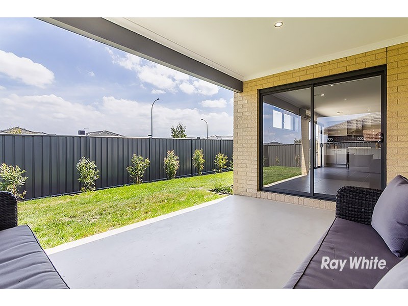 103 Alarah Boulevard, Cranbourne West VIC 3977