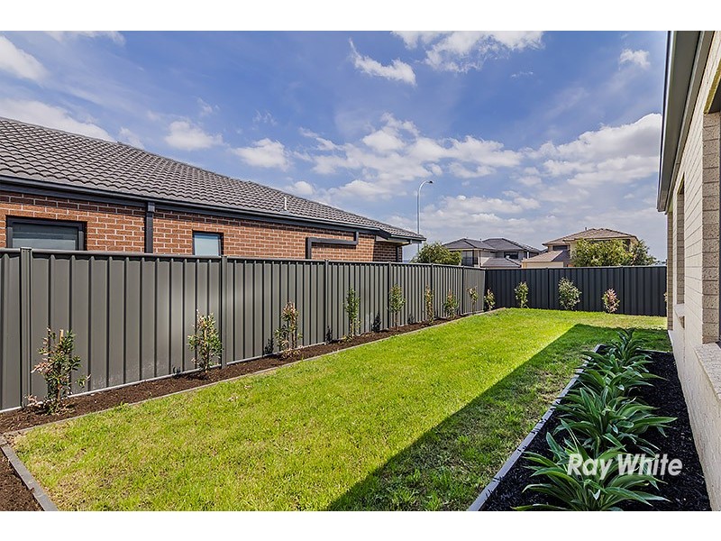 103 Alarah Boulevard, Cranbourne West VIC 3977