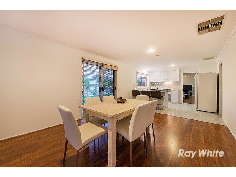 10 Gilja Court, Cranbourne West VIC 3977