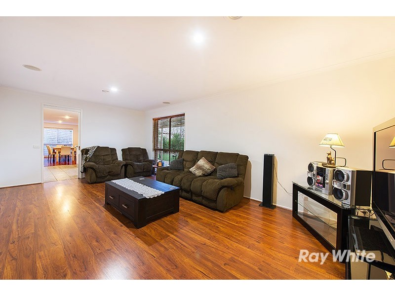 10 Gilja Court, Cranbourne West VIC 3977