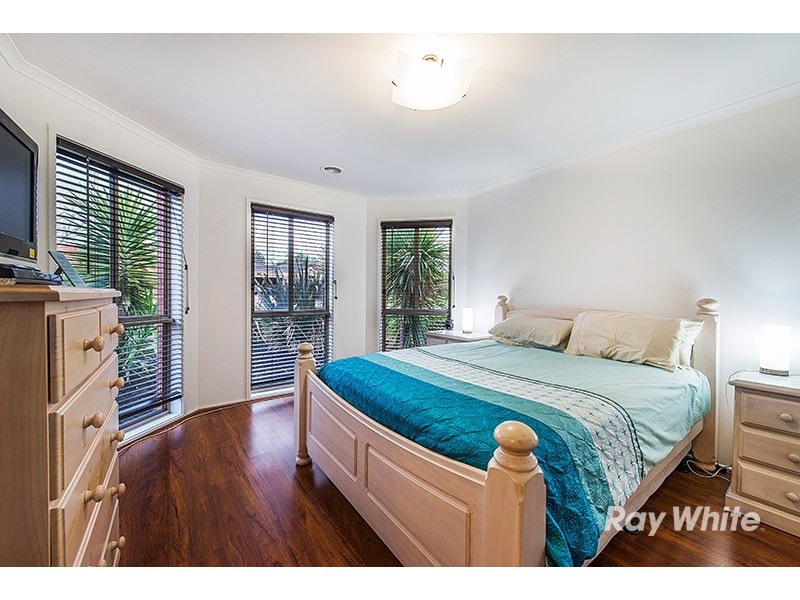 10 Gilja Court, Cranbourne West VIC 3977