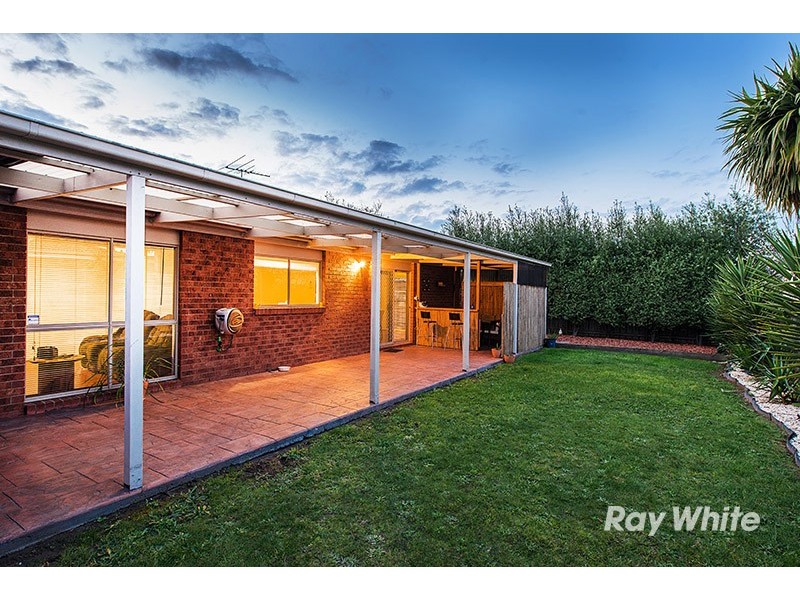 10 Gilja Court, Cranbourne West VIC 3977