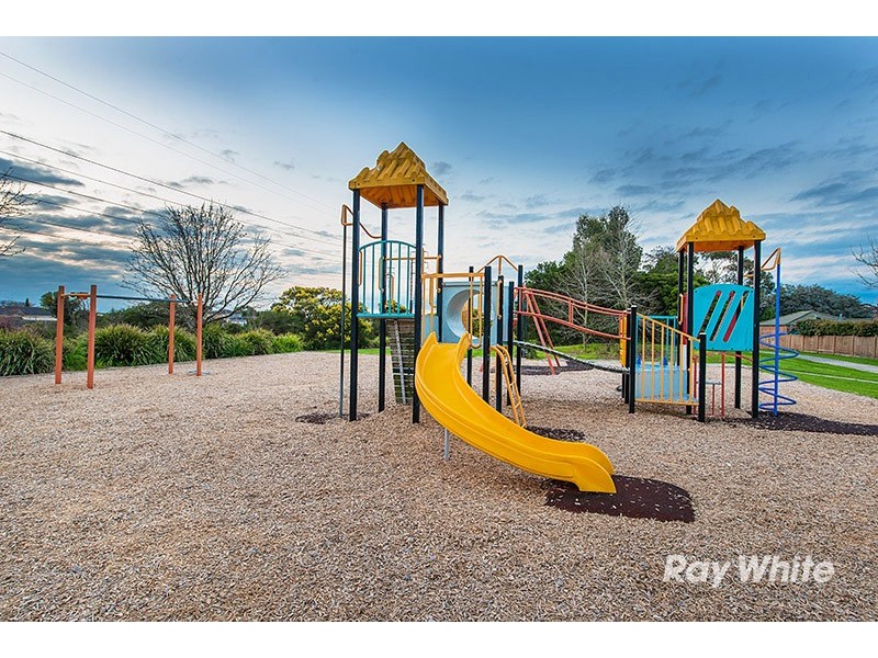 10 Gilja Court, Cranbourne West VIC 3977