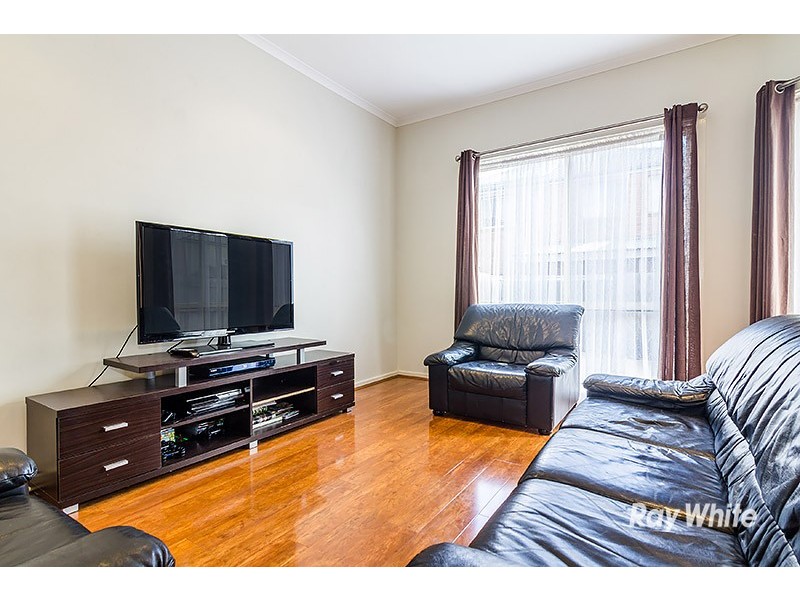 17 Boronia Avenue, Cranbourne VIC 3977