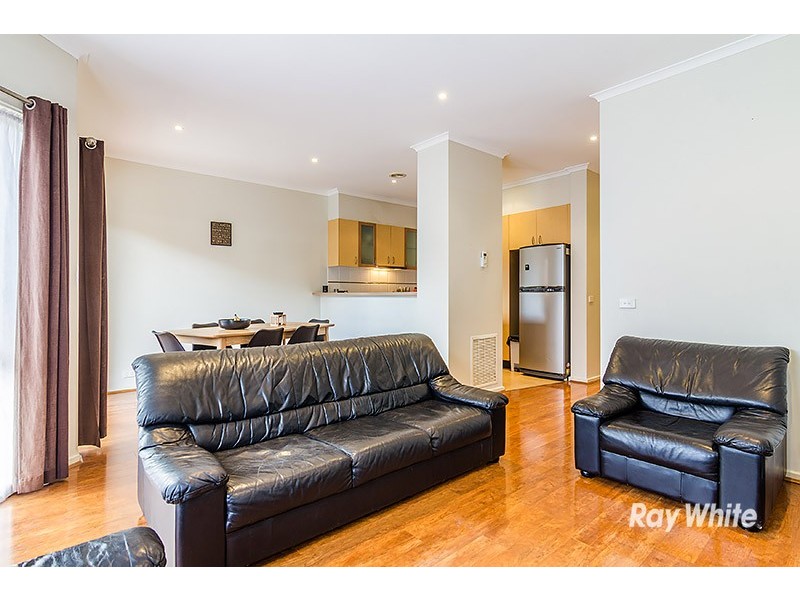 17 Boronia Avenue, Cranbourne VIC 3977