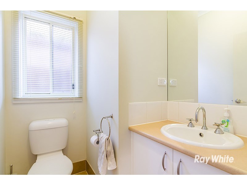 17 Boronia Avenue, Cranbourne VIC 3977