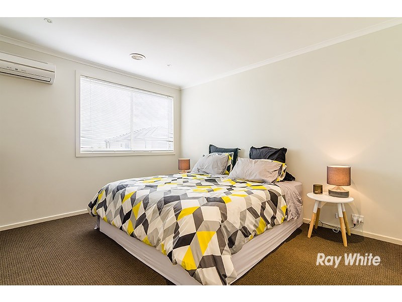 17 Boronia Avenue, Cranbourne VIC 3977