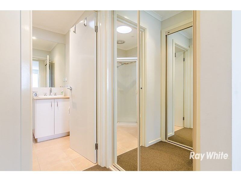 17 Boronia Avenue, Cranbourne VIC 3977