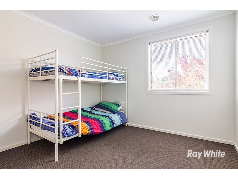 17 Boronia Avenue, Cranbourne VIC 3977