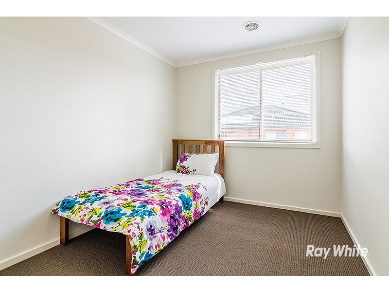 17 Boronia Avenue, Cranbourne VIC 3977