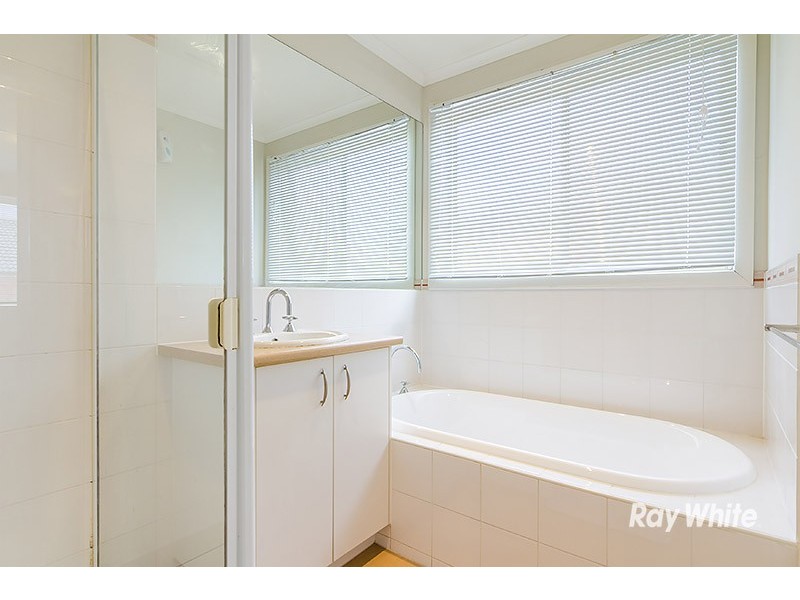 17 Boronia Avenue, Cranbourne VIC 3977