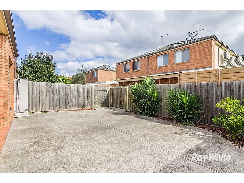 17 Boronia Avenue, Cranbourne VIC 3977