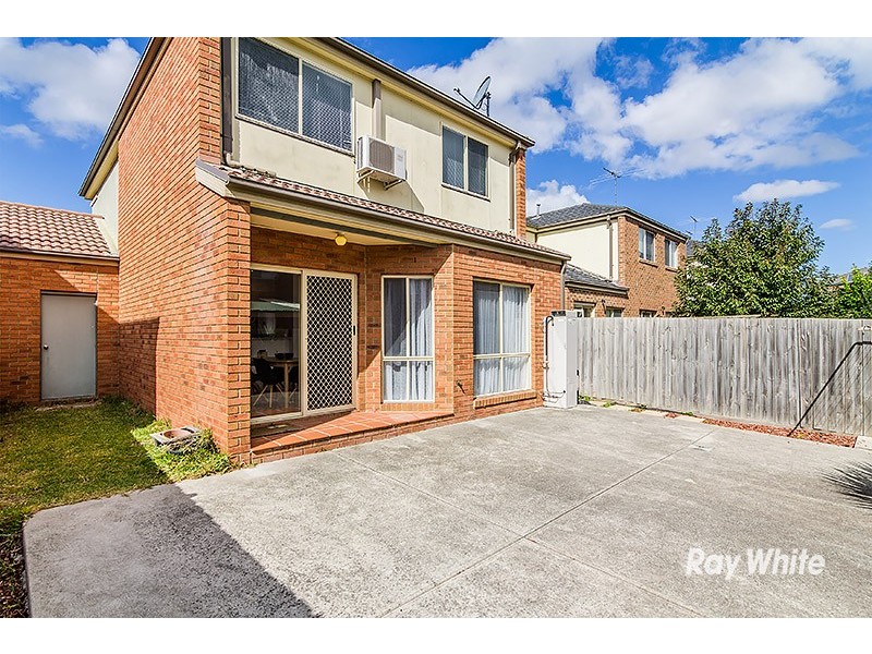 17 Boronia Avenue, Cranbourne VIC 3977