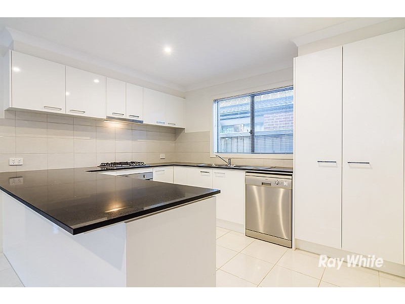 9 Queensberry Street, Cranbourne West VIC 3977