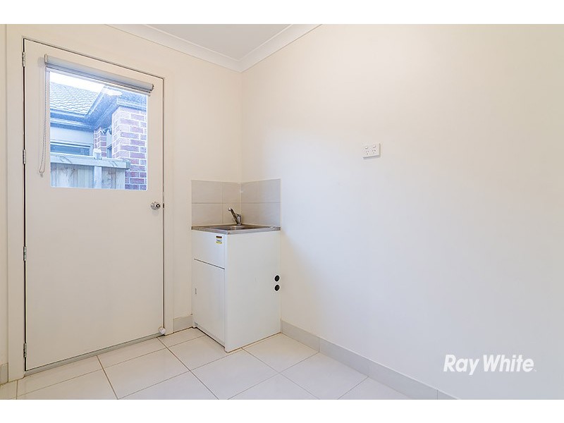 9 Queensberry Street, Cranbourne West VIC 3977